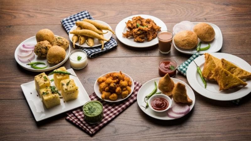 Nggak semua makanan baik untuk pasien Covid-19 yang sedang isoman. (Element Envato via Suara)