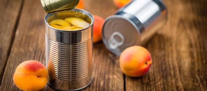 Buah kaleng menggunakan natrium sebagai pengawet. (Gkaminsky via Daftar-Harga)