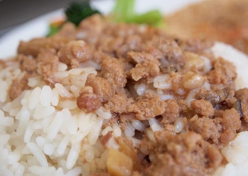 Masih banyak orang yang kesulitan membedakan daging babi, sapi, dan ayam. (Flickr/

Diane C.)