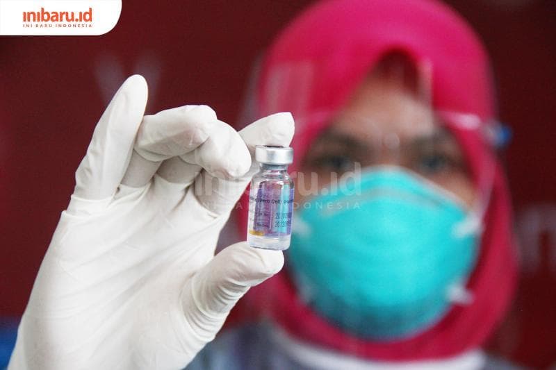 Tingginya animo masyarakat untuk mendapatkan vaksin Covid-19 membuat stok vaksin di sejumlah daerah habis. (Inibaru.id/Triawanda Tirta Aditya)