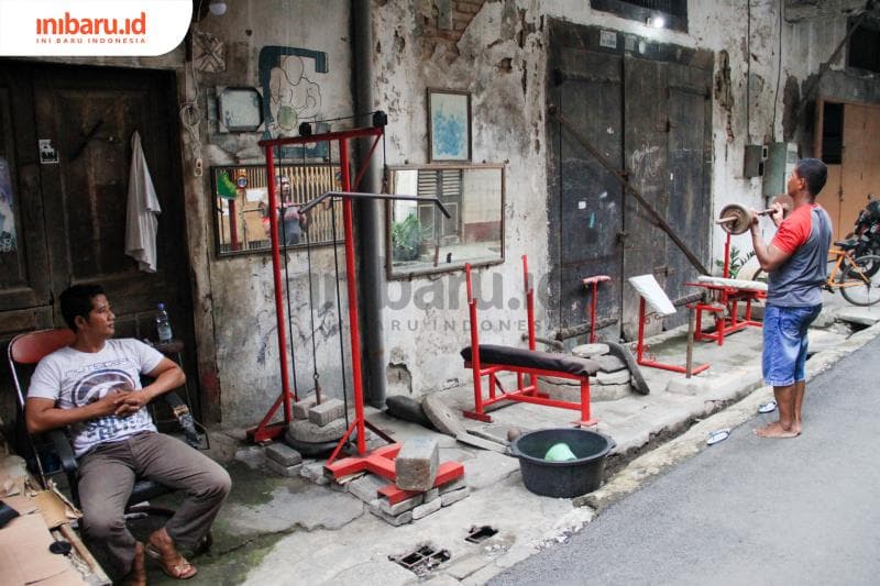 Lokasi Gorila cuma di pinggir sebuah bangunan tua yang nggak berpenghuni di Gang Buntu Pecinan. (Inibaru.id/ Audrian F)<br>