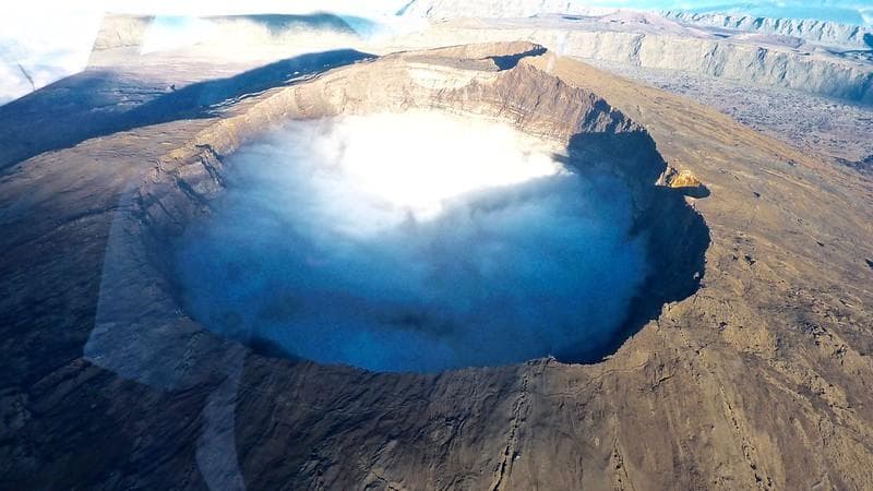 Gunung&nbsp;Piton de la Fournaise yang aktif dan berkali-kali meletus di Reunion. (Flickr/

Cédric Liénart)
