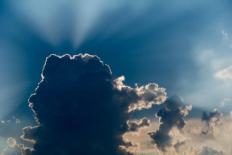 Ilustrasi: Surya pethak ramalan Sabdo Palon Noyo Genggong tanda kiamat atau pergantian zaman. Sedang terjadi? (Flickr/

Ivan Radic)