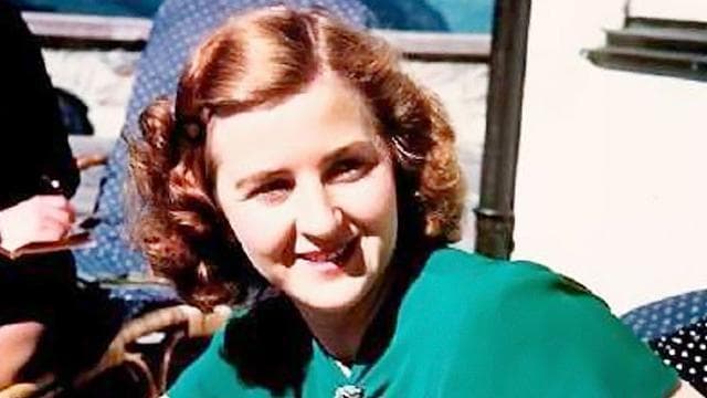 Wajah cantik khas Bavaria Eva Braun membuat Hitler jatuh cinta. (via Liputan6)