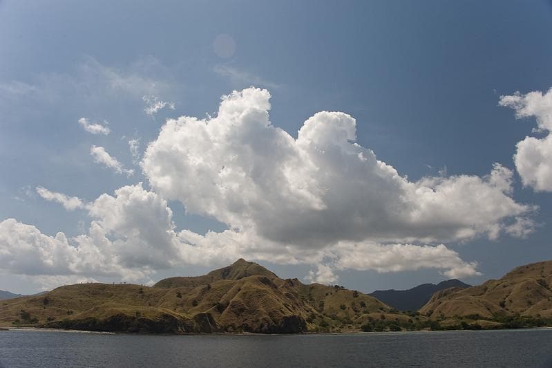 Dengan kenaikan suhu udara yang signifikan, bencana bisa lebih sering terjadi di Indonesia. (Flickr/oliverdodd)