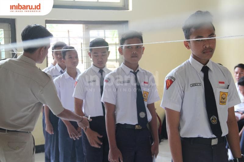 Ilustrasi: Kelamaan sekolah daring, banyak siswa lupa cara membaca di Cianjur, Jawa Barat. (Inibaru.id/Triawanda Tirta Aditya)