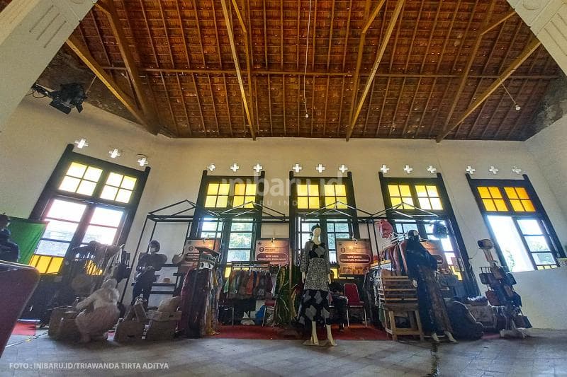 Suasana dalam gedung Soesmans Kantoor.