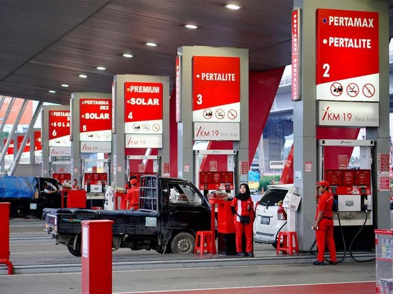 Pertamina nggak merekomendasikan kamu untuk mencampurkan bensin dengan minyak kayu putih. (Inibaru.id/Triawanda Tirta Aditya)