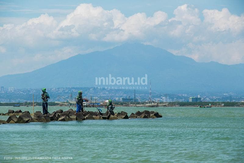 Spot mancing di perbatasan Kota Semarang.
