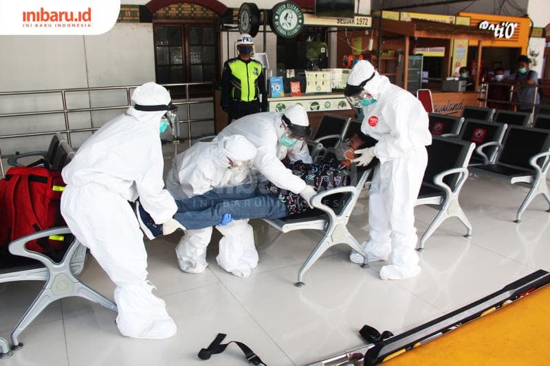 Ilustrasi: Penanganan pasien Covid-19 di Jawa Tengah. (Inibaru.id/ Triawanda Tirta Aditya)