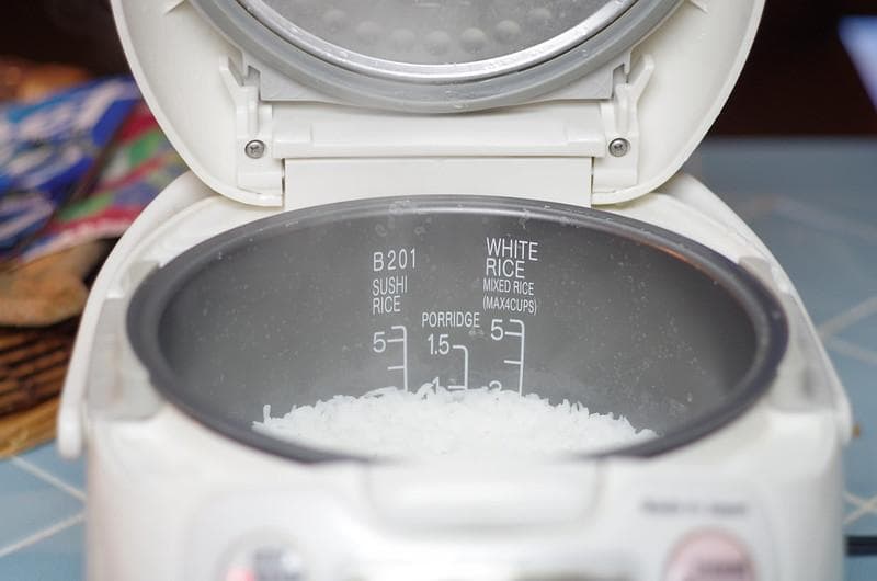 Bagaimana rice cooker tahu nasi sudah matang, ya? (Flickr/

David Prasad)