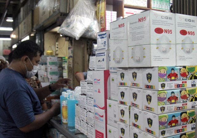 Polda Jateng Bekuk Dua Oknum Penimbun Masker di Semarang