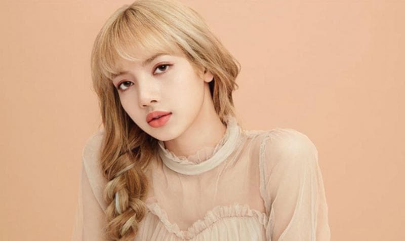 Lisa Blackpink positif Covid-19 (Radardepok)