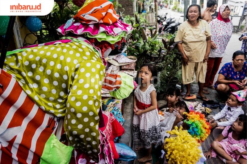 Berinteraksi dengan anak-anak wajib dilakukan. (Inibaru.id/ Audrian F)<br>