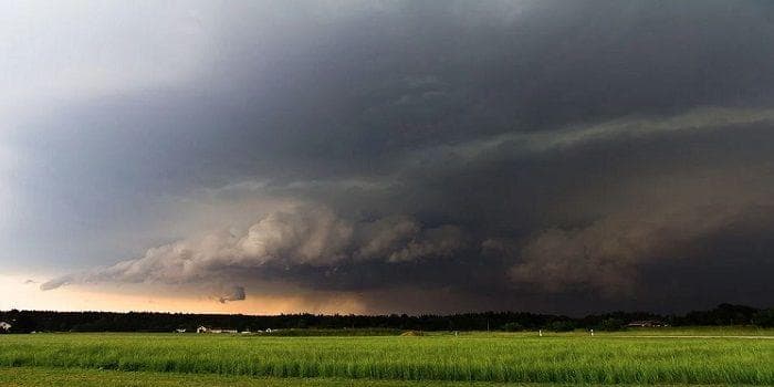 Ilustrasi badai tropis Nyatoh. (Pixabay/DerTobiSturmjagd via Pikiran Rakyat)