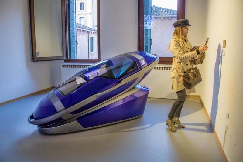 Sarco Suicide Pots, mesin bunuh diri instan yang memicu kontroversi. (Ifitshipitshere)