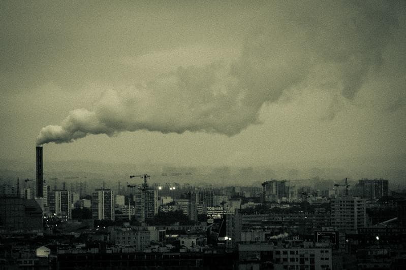 Perubahan iklim jadi awal kiamat di bumi. (Flickr/

Damian Bakarcic)