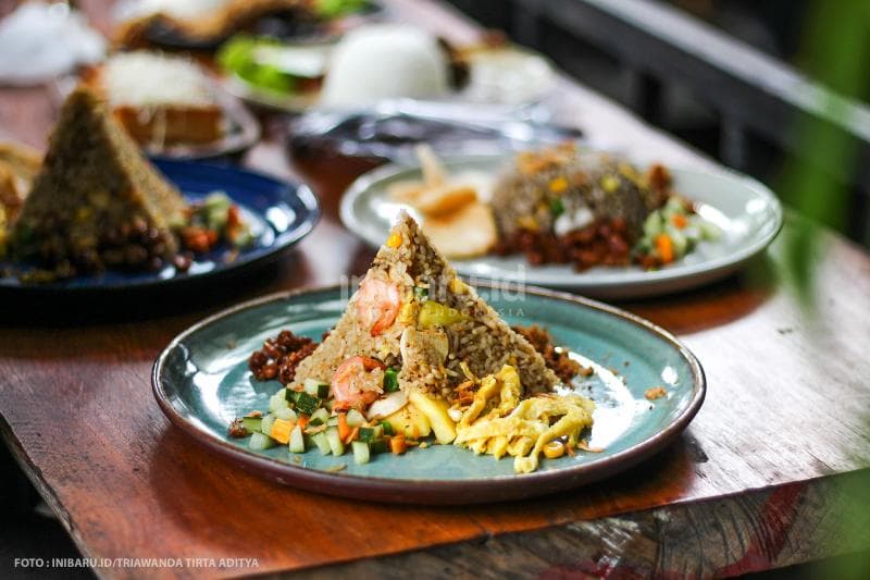 Nasi goreng khas Naruna Space.