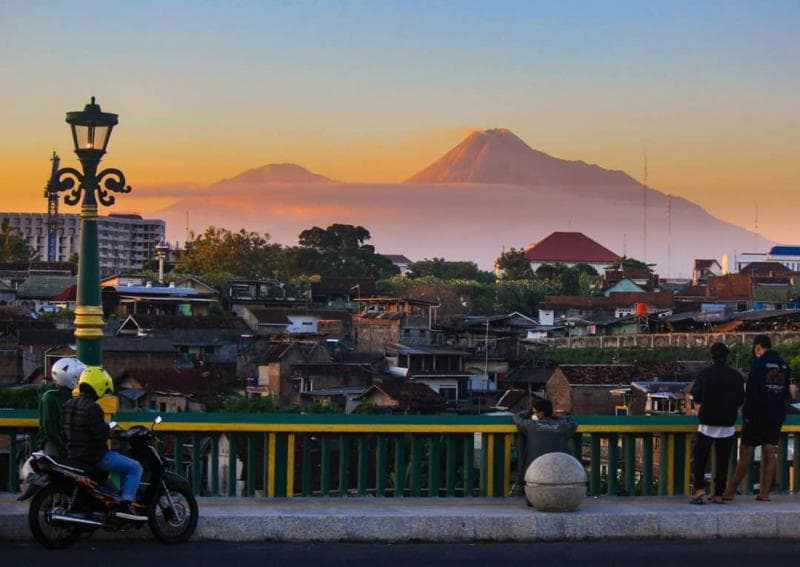 Jembatan Gondolayu Jogja dan Kisah-Kisah yang Menyertainya
