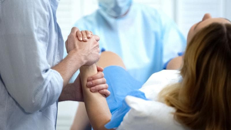 'Husband Stitch', Jahitan Ekstra Usai Melahirkan untuk 'Kepuasan Suami', Legal?