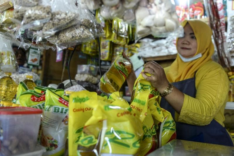 Harga minyak goreng kemasan premium Rp 14 ribu.&nbsp;(Media Indonesia/Antara)