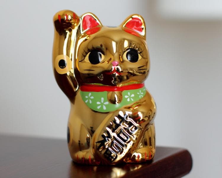 Cerita Maneki Neko, Kucing Pembawa Hoki di Toko-Toko