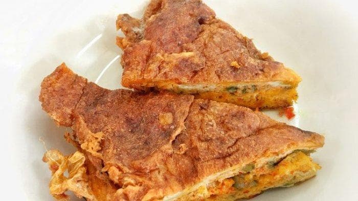 Telur dadar ala warteg. (Kompas)