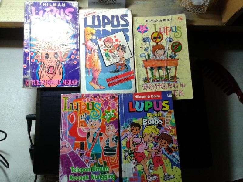 Novel Lupus karya Hilman Hariwijaya jadi ikon generasi 80-an. (Kaskus FJB/bnjoto)