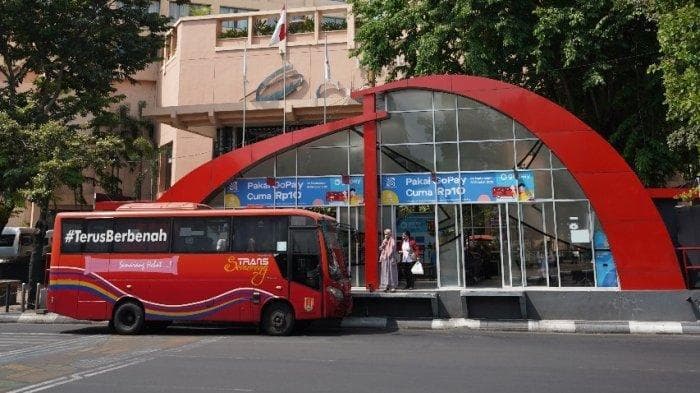 Pemerintah dapat mendorong minat masyarakat untuk beralih ke transportasi umum dengan melengkapi fasilitas dan memperhatikan kenyamanan. (Tribunnews)