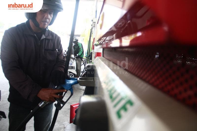 Meski naik, harga Pertamax masih di bawah harga keekonomian dan harga rata-rata BBM sejenis di Asia Tenggara. (Inibaru.id/Triawanda Tirta Aditya)