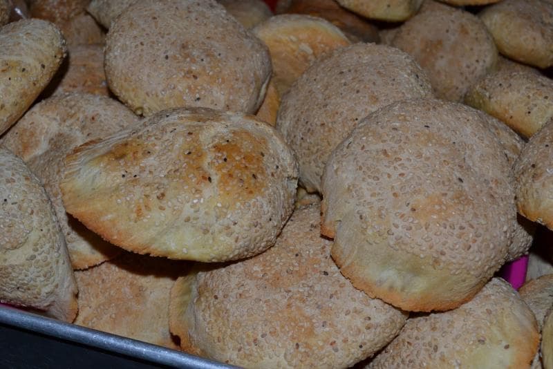 Cerita Satu-satunya Produsen Kompyang, Burger Khas Jawa yang Tersisa di Solo