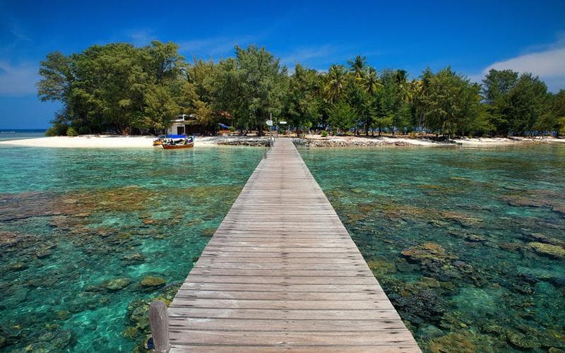 Pemandangan Pulau Cilik. (Satitic.panoramio.com via travelagent)