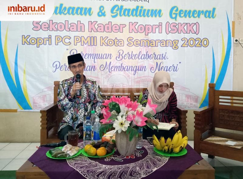 Husein Muhammad saat menjadi pembicara pada sebuah forum. (Inibaru.id/ Zulfa Anisah)