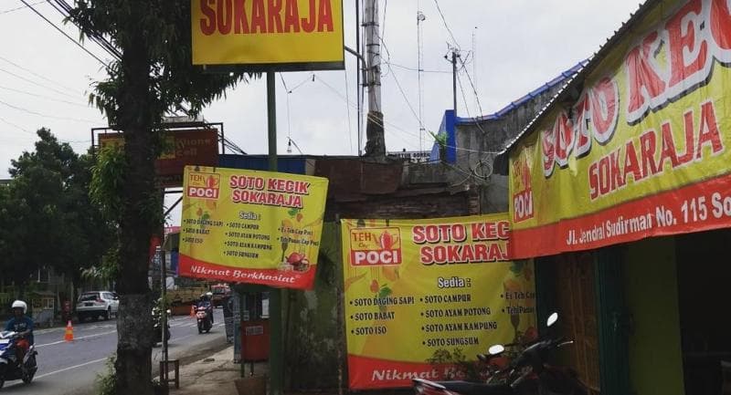 Penjual soto kecik Sokaraja di Banyumas. (Instagram.com/rina_harwati2197)