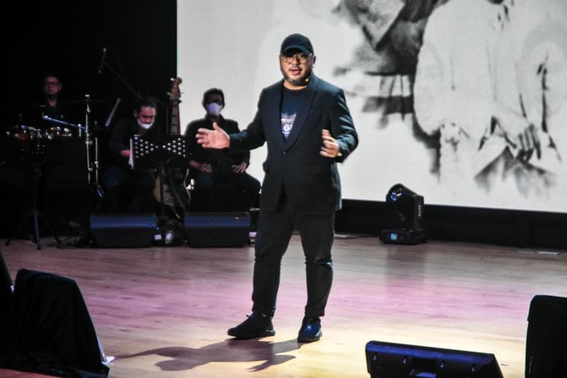 CEO Media Group Network M Mirdal Akib menceritakan bahwa pemuda sejak dulu selalu mempunyai peran penting dalam perjuangan Tanah Air. (Inibaru.id/ Siti Khatijah)