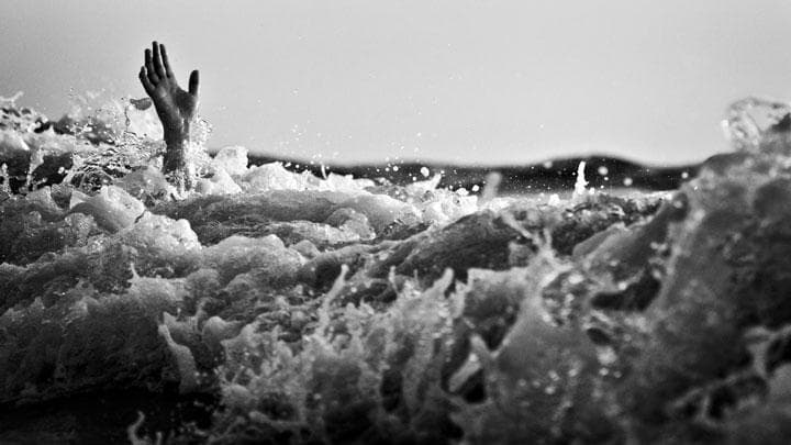 Cara Selamatkan Diri Ketika Hanyut di Sungai