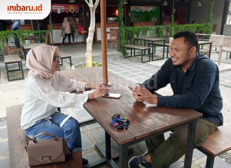 Robby&nbsp; Adiarta, pemilik The Cekli Town.&nbsp;(Inibaru.id/ Rafida Azzundhani)