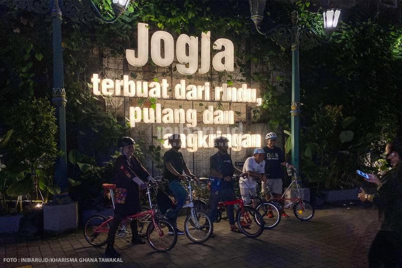 Salah satu spot foto yang berada di halaman depan Teras Malioboro.&nbsp;