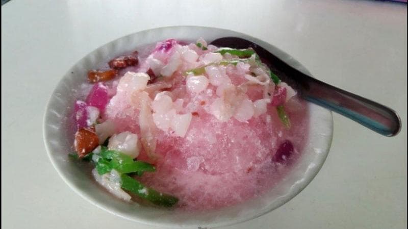 Es Pak San Gurih Gandem di Cilacap. (TribunJateng/Pingky Setiyo Anggraeni.)