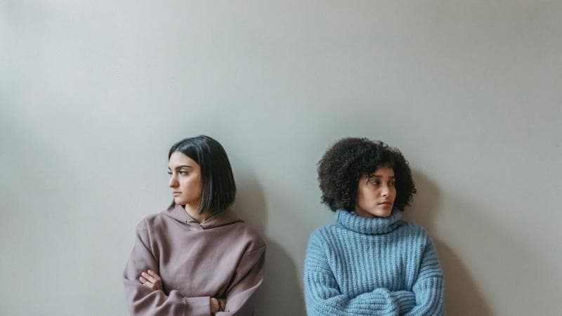 Ilustrasi: Ketidakcocokan dengan seseorang biasanya disebabkan adanya prinsip yang berseberangan dengan kita. (Pexels/Liza Summer)