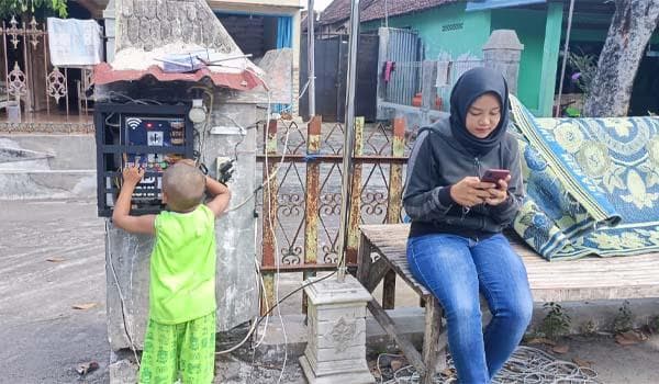 Inovasi Unik Anak Muda Klaten Atasi Susah Sinyal; Internet Koin
