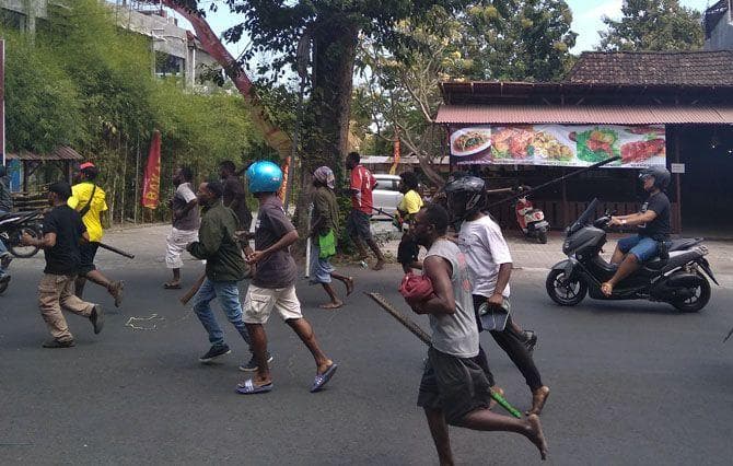 Gelap Dan Terang Babarsari Gotham City Di Yogyakarta Inibaru Indonesia 2899