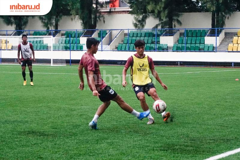 Menjadi pemain bola membutuhkan mental yang cukup kuat. (Inibaru.id/ Audrian F)<br>