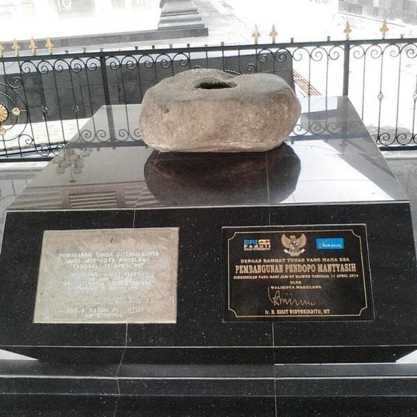 Prasasti Mantyasih menjadi tanda ditemukan hari jadi kota Magelang. (Instagram/Yuniaryuni)