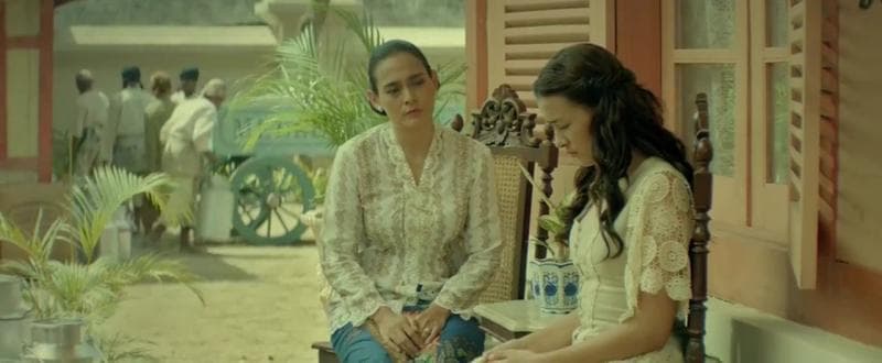 <i>Kisah Nyai Ontosoroh dalam Bumi Manusia karangan Pramoedya Ananta Toer yang menjadi gambaran Nyai Belanda zaman kolonial. (Film Bumi Manusia)</i>