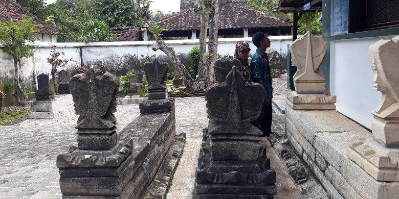 Makam Jaka Tingkir di Desa Butuh, Kecamatan Plupuh, Kabupaten Sragen. (Jatengprov)