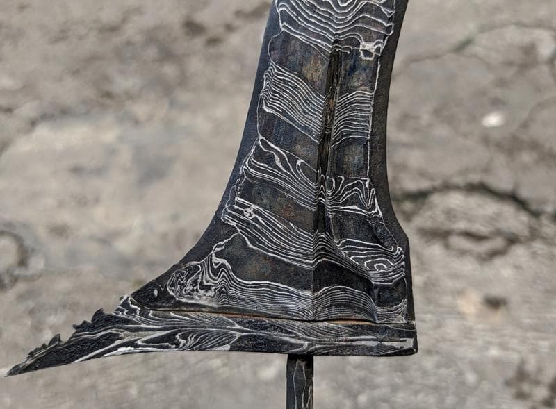 Keris Jaran Goyang sering dianggap sebagai pemikat lawan jenis. (Shopee)