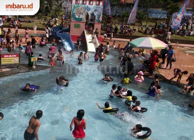 Pikatan Water Park di Kabupaten Temanggung ditutup sementara oleh Pemrov Jateng untuk mencegah penyebaran kasus Corona. (Inibaru.id/ Issahani)<br>