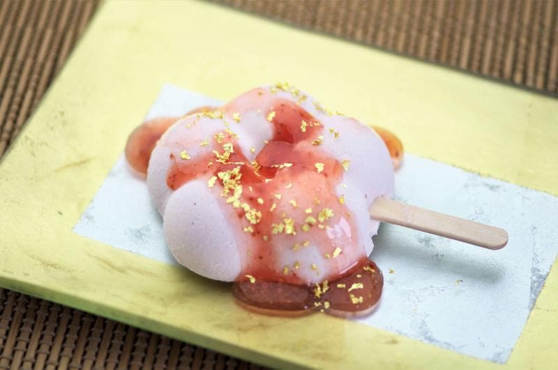 

Berbeda dengan kebanyakan es krim, Kanazawa Ice mampu mempertahankan bentuk aslinya hingga berjam-jam.  (Wavisavinavi)