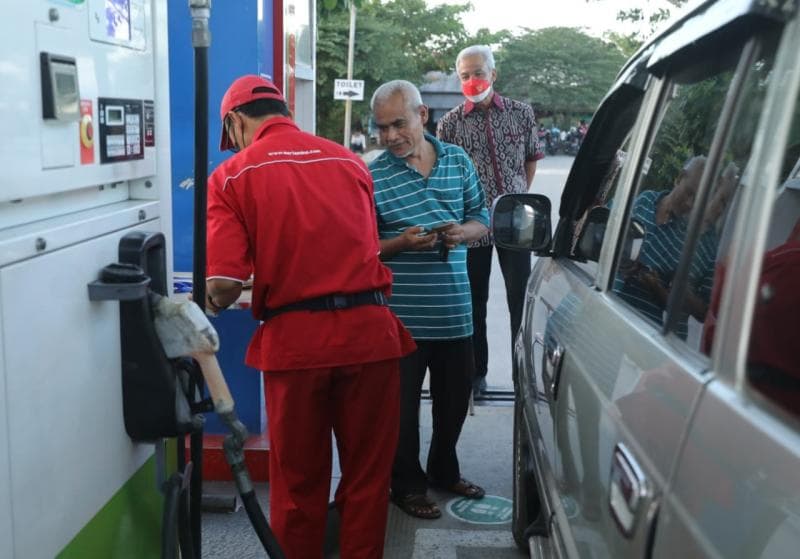 Gubernur Jateng Ganjar Pranowo terus memantau dampak kenaikan BBM di sektor lain. (Pemprov Jateng)
